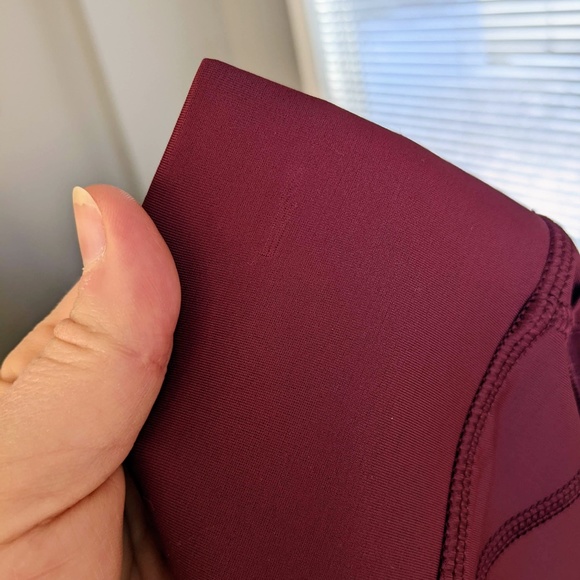 Lolë leggings with mesh panels and two pockets, unworn! XS - Picture 9 of 10